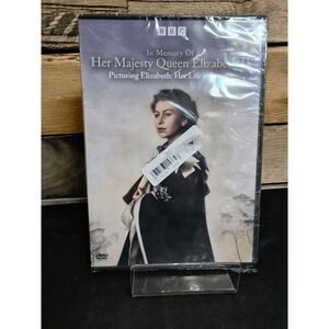 In Memory of Her Majesty Queen Elizabeth II-Picturing Elizabeth (BBC DVD, 2022)
